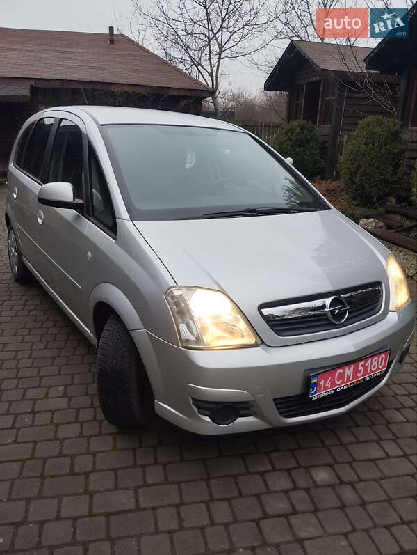 Микровэн Opel Meriva 2009 в Львове