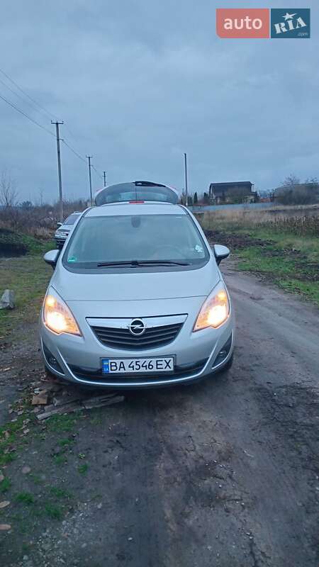 Микровэн Opel Meriva 2011 в Кременчуге