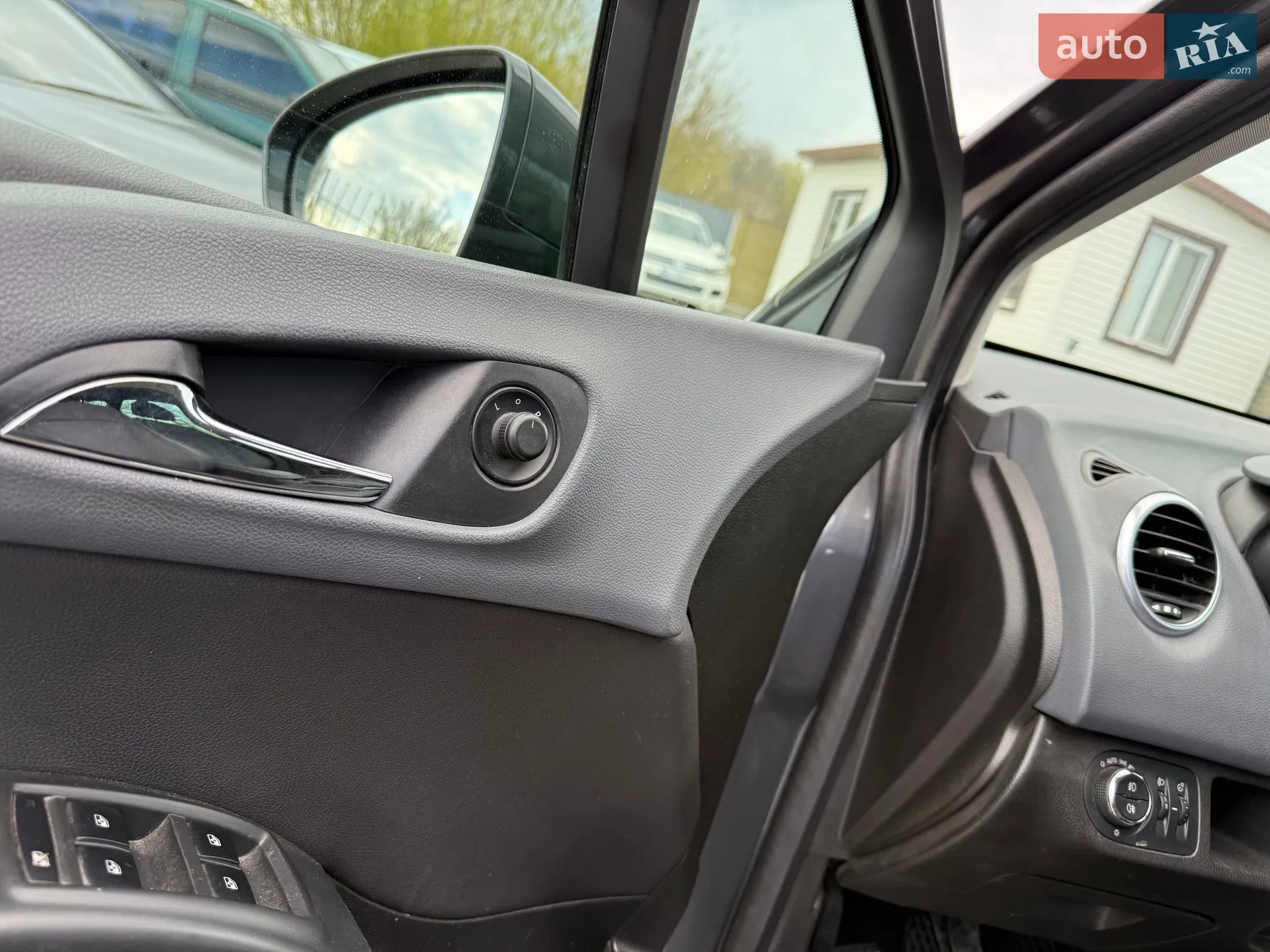 2010 Opel Meriva - мініатюра 13