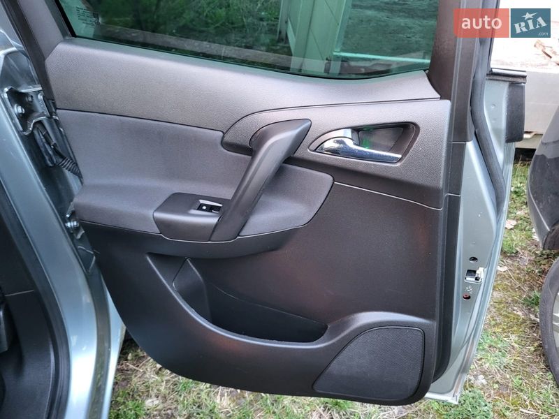 Микровэн Opel Meriva 2011 в Виннице