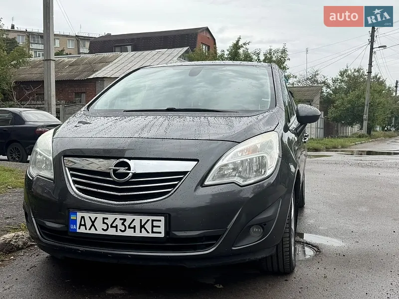 Opel Meriva 2011