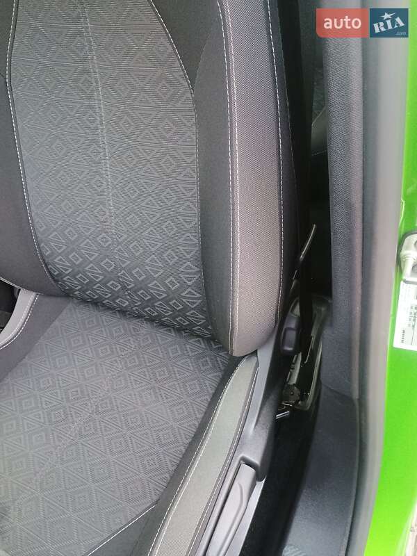 Внедорожник / Кроссовер Opel Mokka-e 2021 в Лебедине