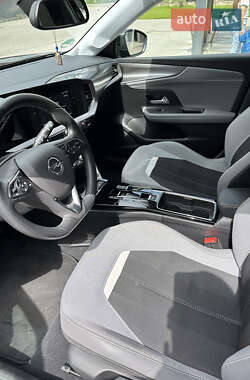 Позашляховик / Кросовер Opel Mokka-e 2021 в 
