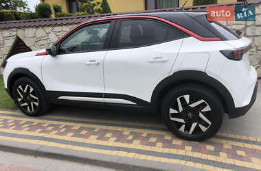 Позашляховик / Кросовер Opel Mokka-e 2023 в 