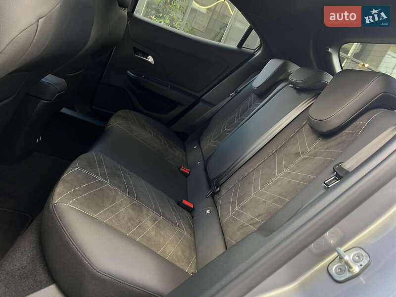 Позашляховик / Кросовер Opel Mokka-e 2025 в Львові фото 37 Позашляховик / Кросовер Opel Mokka-e 2025 в Львові