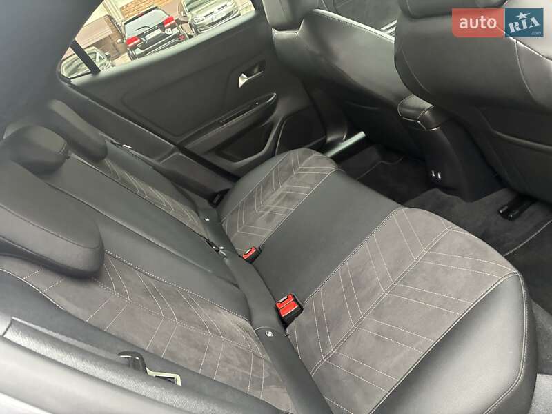 Позашляховик / Кросовер Opel Mokka-e 2021 в Києві фото 63 Позашляховик / Кросовер Opel Mokka-e 2021 в Києві