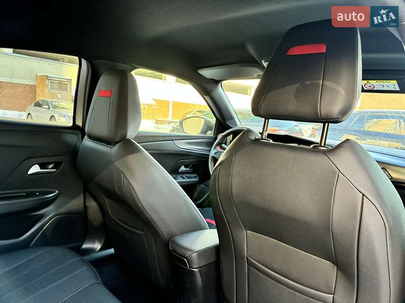 Внедорожник / Кроссовер Opel Mokka-e 2023 в Киеве