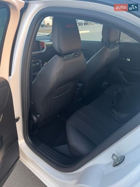 Внедорожник / Кроссовер Opel Mokka-e 2022 в Луцке