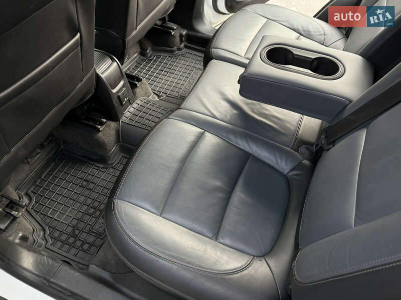 Позашляховик / Кросовер Opel Mokka 2012 в Києві