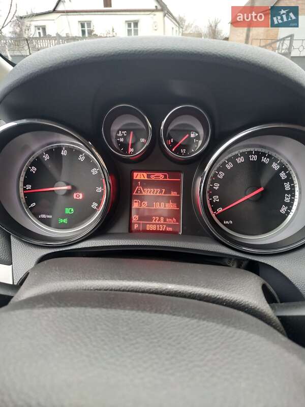 Внедорожник / Кроссовер Opel Mokka 2016 в Виннице