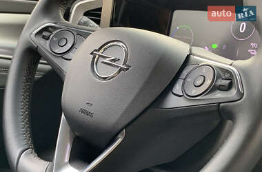 Позашляховик / Кросовер Opel Mokka 2023 в 