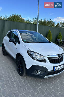 Внедорожник / Кроссовер Opel Mokka 2015 в Владимире