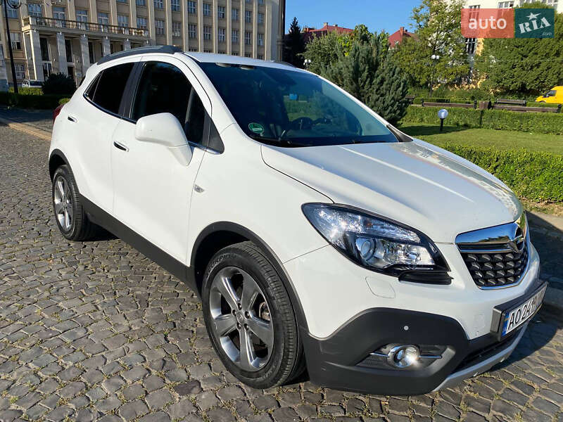 Внедорожник / Кроссовер Opel Mokka 2013 в Ужгороде