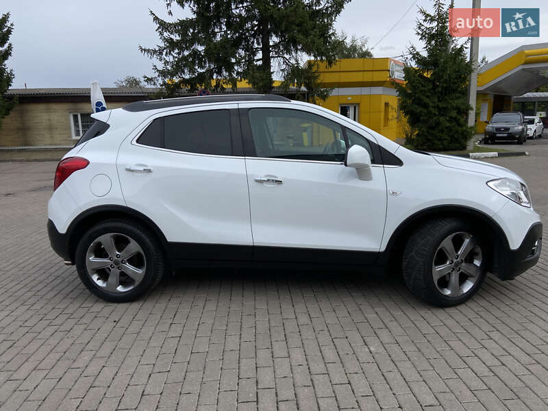 Позашляховик / Кросовер Opel Mokka 2014 в Рівному