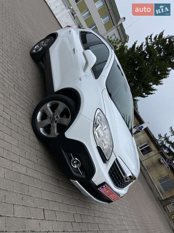 Позашляховик / Кросовер Opel Mokka 2014 в Рівному