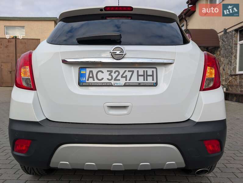 Внедорожник / Кроссовер Opel Mokka 2015 в Владимире
