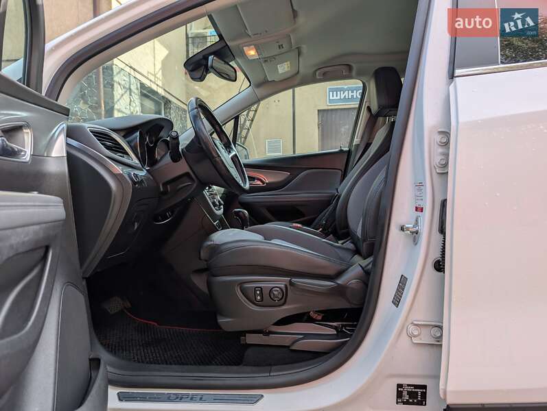Внедорожник / Кроссовер Opel Mokka 2015 в Владимире