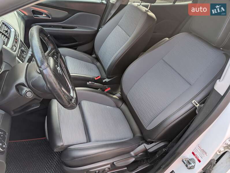 Внедорожник / Кроссовер Opel Mokka 2015 в Владимире