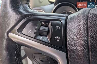 Позашляховик / Кросовер Opel Mokka 2015 в  фото 78 Позашляховик / Кросовер Opel Mokka 2015 в