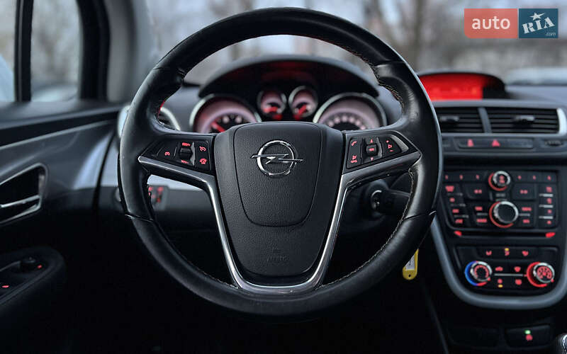 Позашляховик / Кросовер Opel Mokka 2016 в Львові