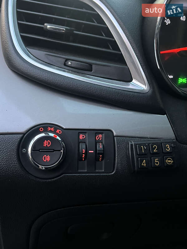 Позашляховик / Кросовер Opel Mokka 2016 в Одесі фото 21 Позашляховик / Кросовер Opel Mokka 2016 в Одесі