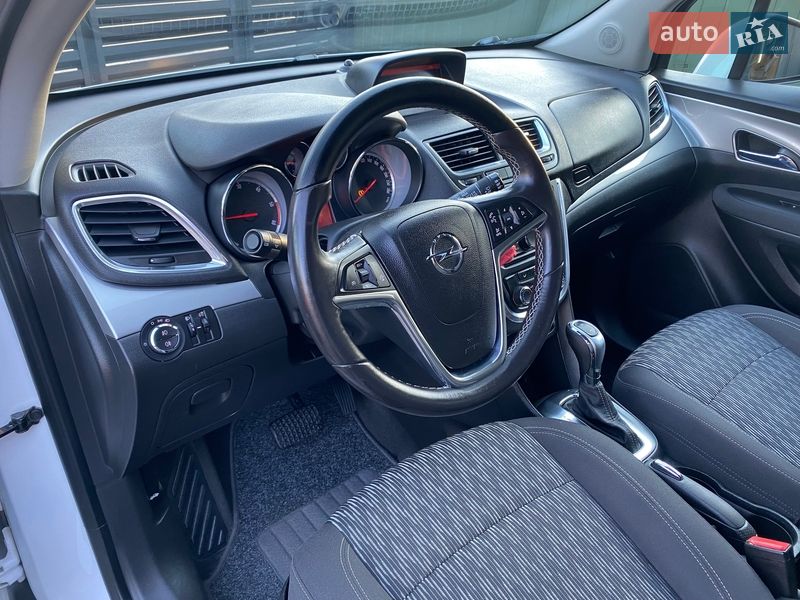 Позашляховик / Кросовер Opel Mokka 2015 в Коломиї