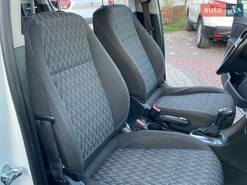 Позашляховик / Кросовер Opel Mokka 2015 в Коломиї