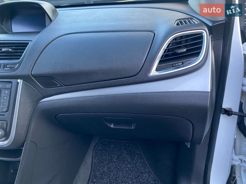 Позашляховик / Кросовер Opel Mokka 2015 в Коломиї