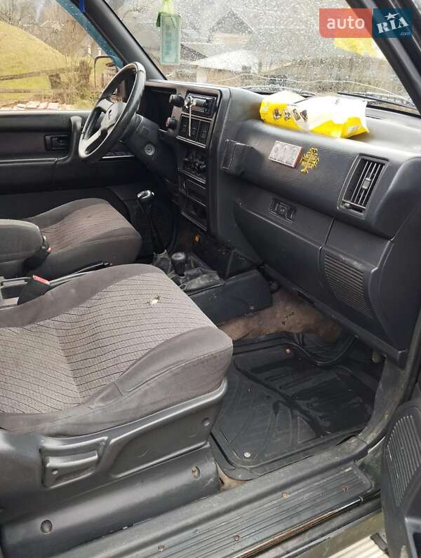 Позашляховик / Кросовер Opel Monterey 1995 в Лазещині