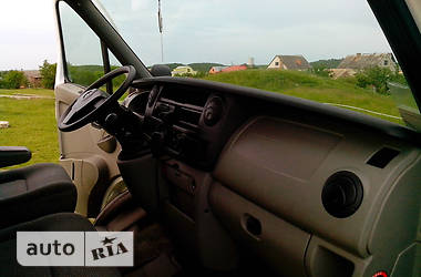 Грузопассажирский фургон Opel Movano 2004 в Ровно