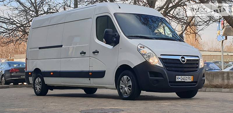 Вантажопасажирський фургон Opel Movano 2016 в Одесі