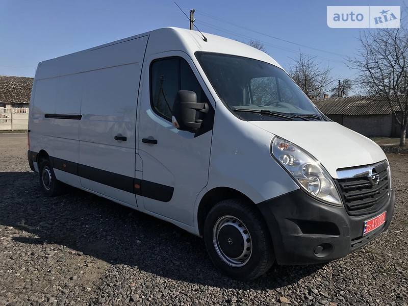 Вантажопасажирський фургон Opel Movano 2015 в Луцьку