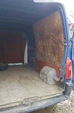 Грузовой фургон Opel Movano 2000 в 