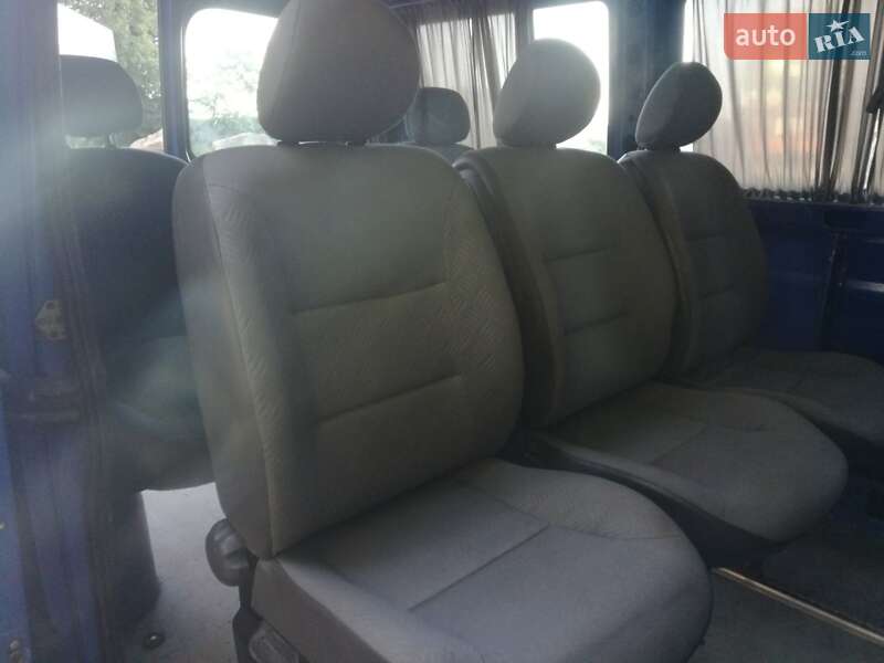 Мікроавтобус Opel Movano 2005 в Тернополі