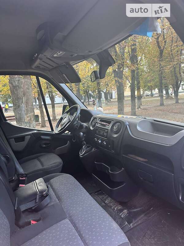 Грузовой фургон Opel Movano 2016 в Краснограде