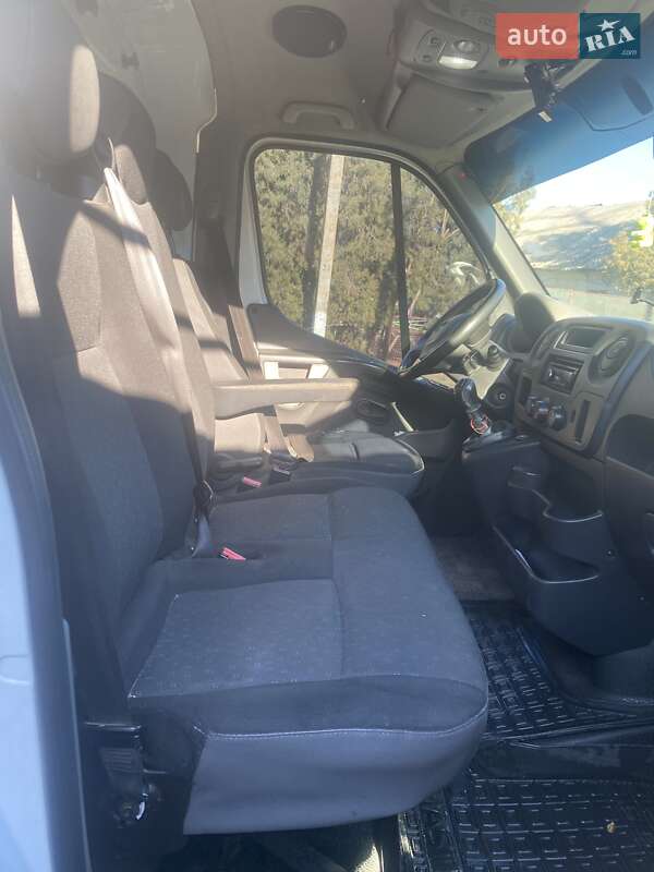 Вантажний фургон Opel Movano 2014 в Новомиколаївці