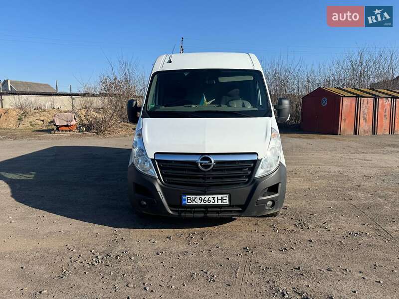 Грузопассажирский фургон Opel Movano 2016 в Сарнах