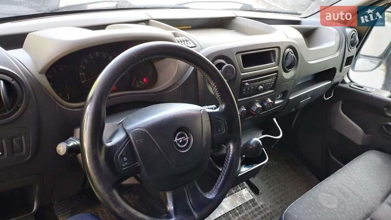 Вантажний фургон Opel Movano 2011 в Запоріжжі