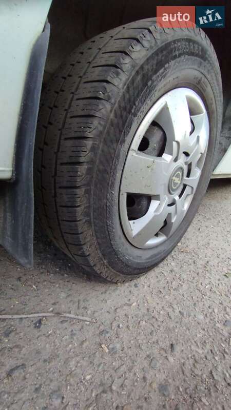 Вантажний фургон Opel Movano 2011 в Запоріжжі