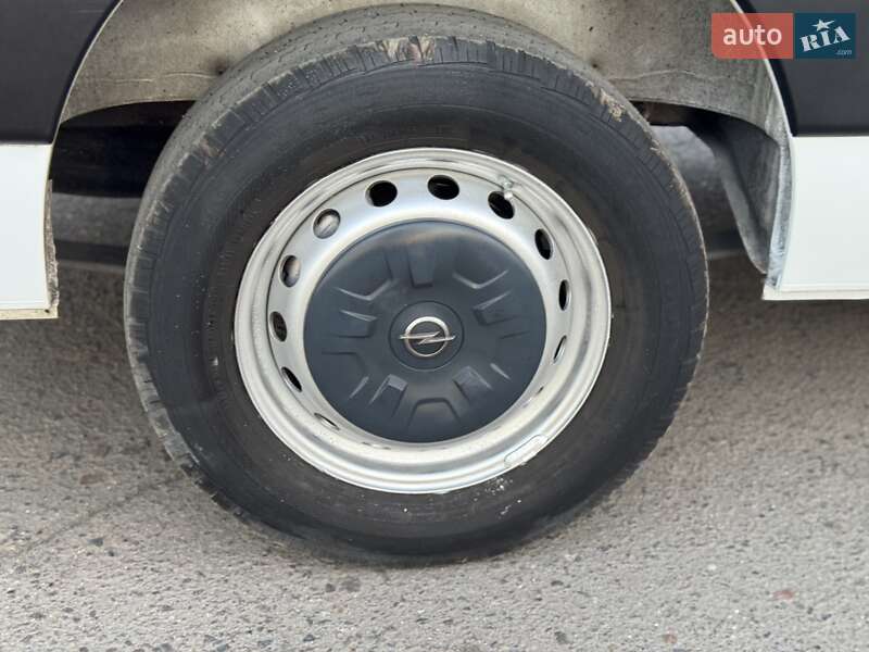 Вантажний фургон Opel Movano 2018 в Дубні