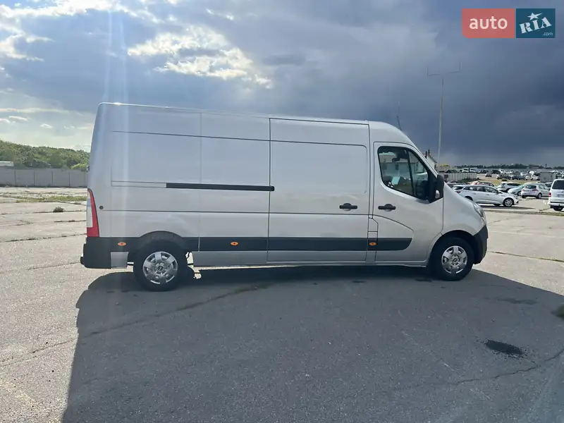 Opel Movano