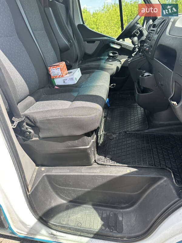 Грузовой фургон Opel Movano 2011 в Сарнах