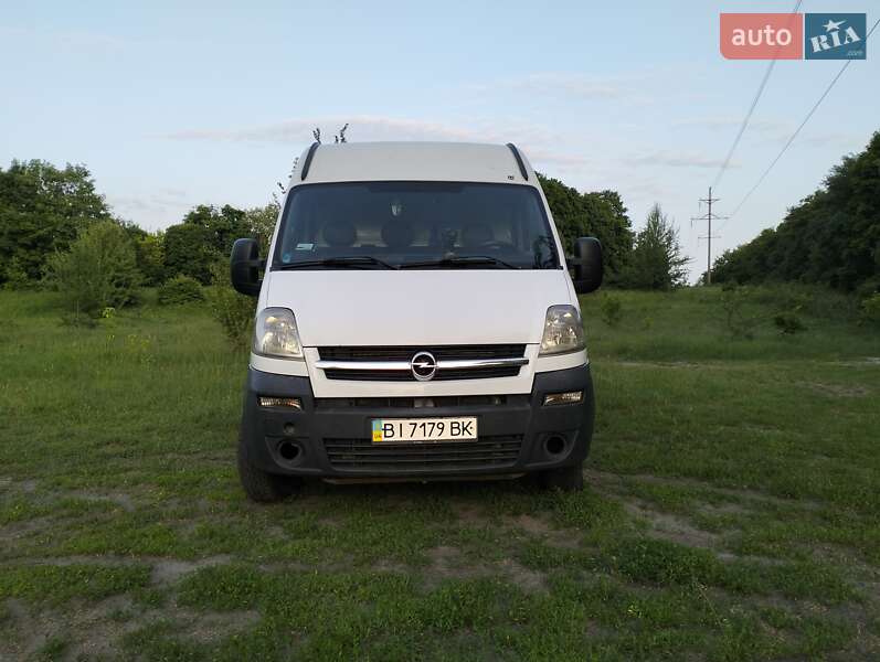 Грузовой фургон Opel Movano 2006 в Миргороде