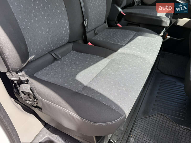 Вантажний фургон Opel Movano 2019 в Тернополі