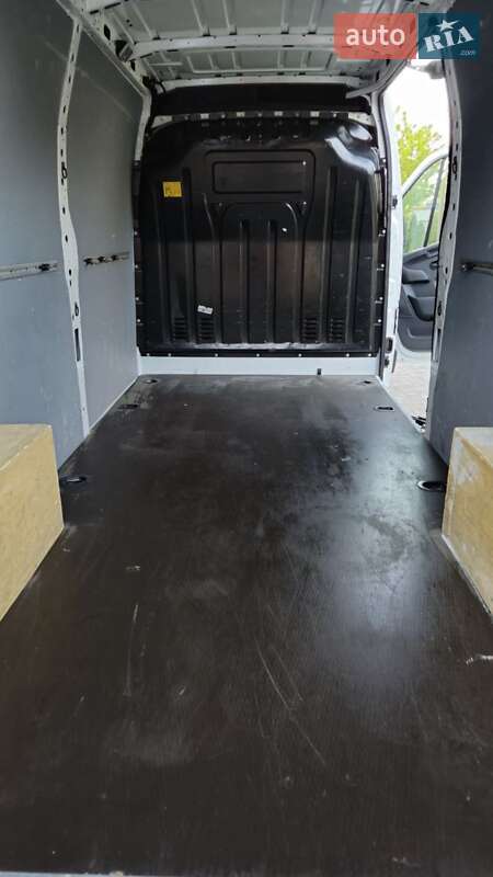 Вантажний фургон Opel Movano 2022 в Дніпрі