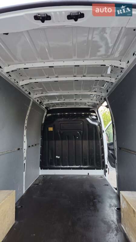 Вантажний фургон Opel Movano 2022 в Дніпрі