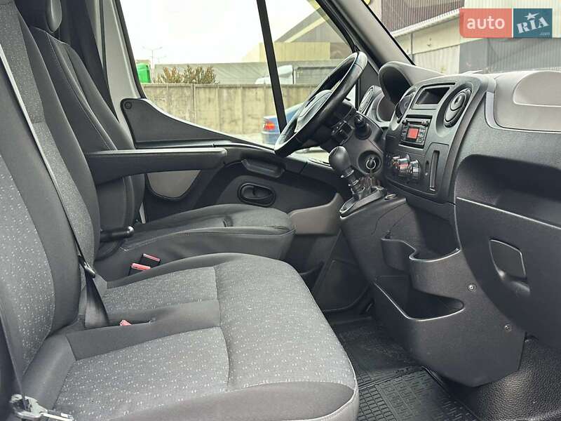 Вантажний фургон Opel Movano 2017 в Черкасах