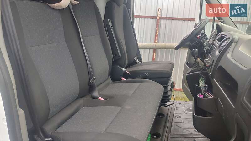 Грузовой фургон Opel Movano 2017 в Ровно