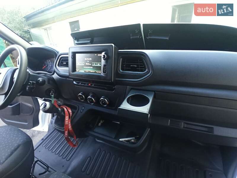 Вантажний фургон Opel Movano 2021 в Умані