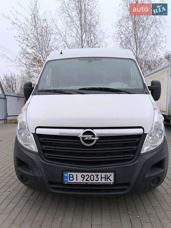 Грузовой фургон Opel Movano 2012 в Полтаве